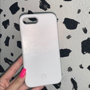 Illuminating selfie phone case. iphone 8 plus